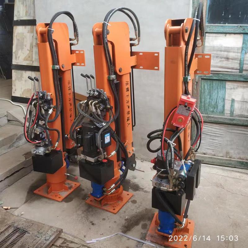 榆社县重汽蓝牌随车吊 3.2吨 国六动力强 液压驱动 农用自卸起重机